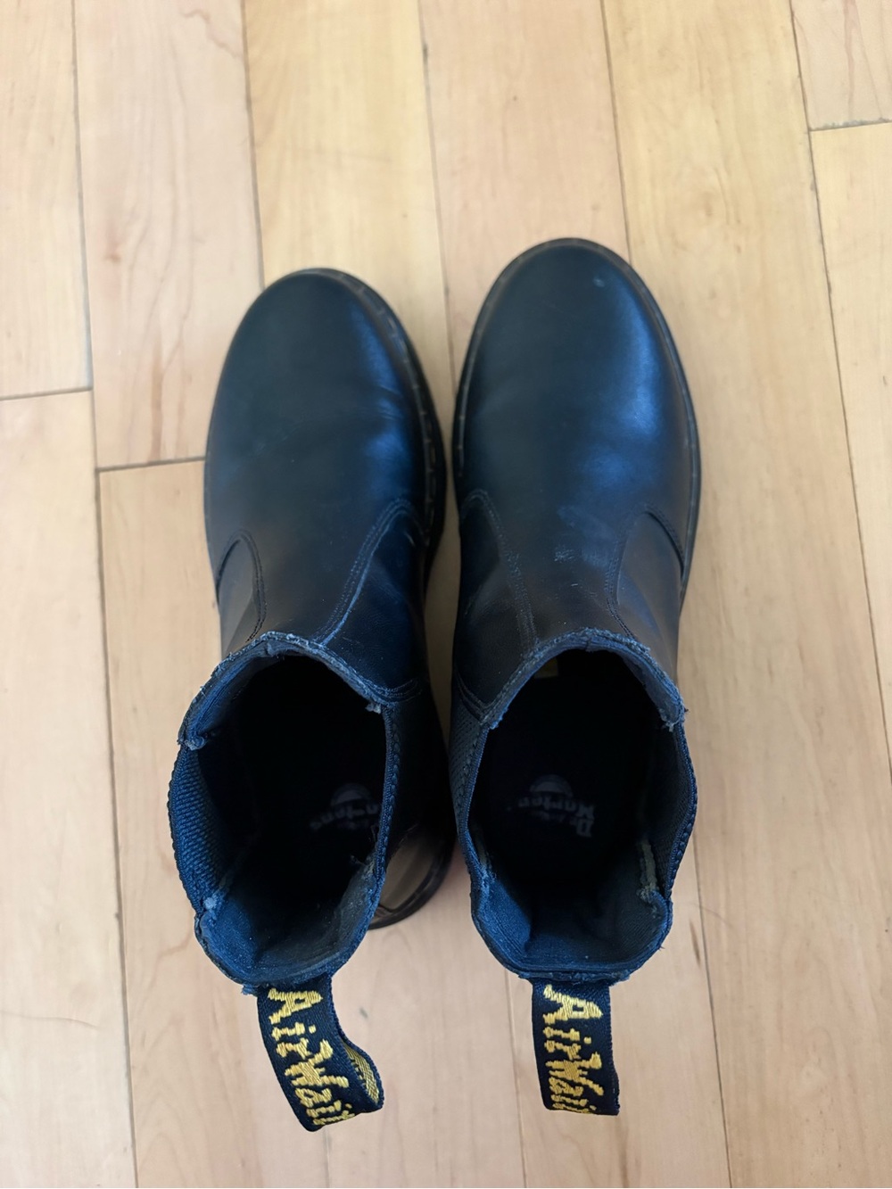 Dr Marten Dorrian Chelsea boots